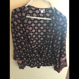 🌸NWOT Xhilaration Multicolored Faux-Wrap Shirt